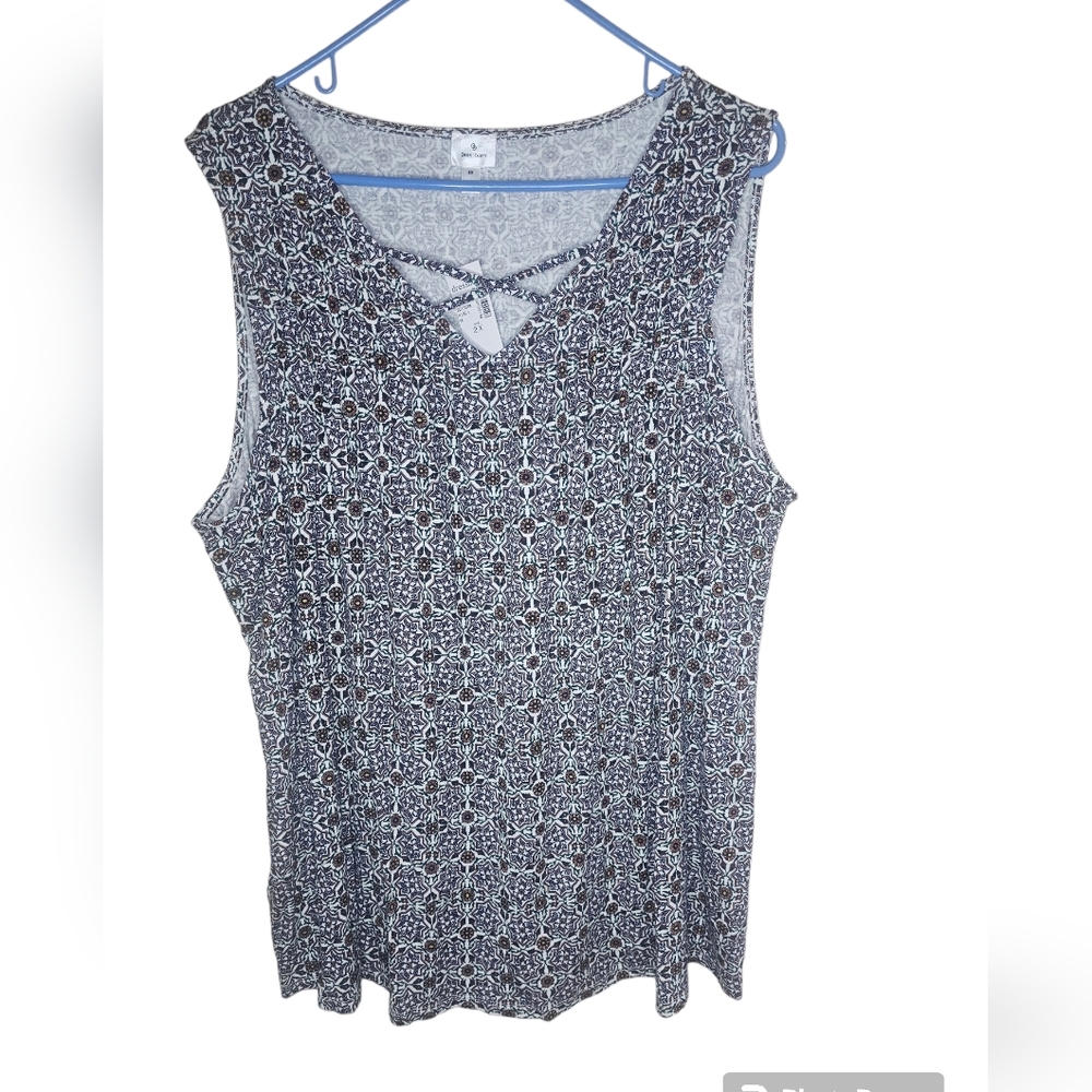 Dressbarn women's cream printed sleeveless top size 2X